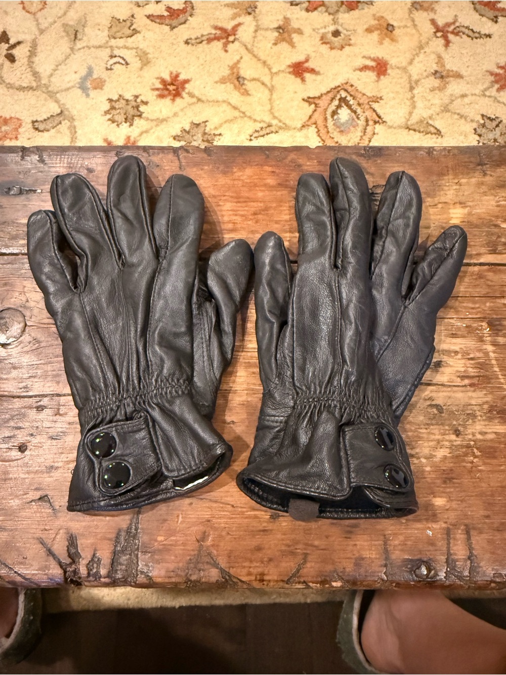Women's Vintage Brown Leather Button Cuff Gloves